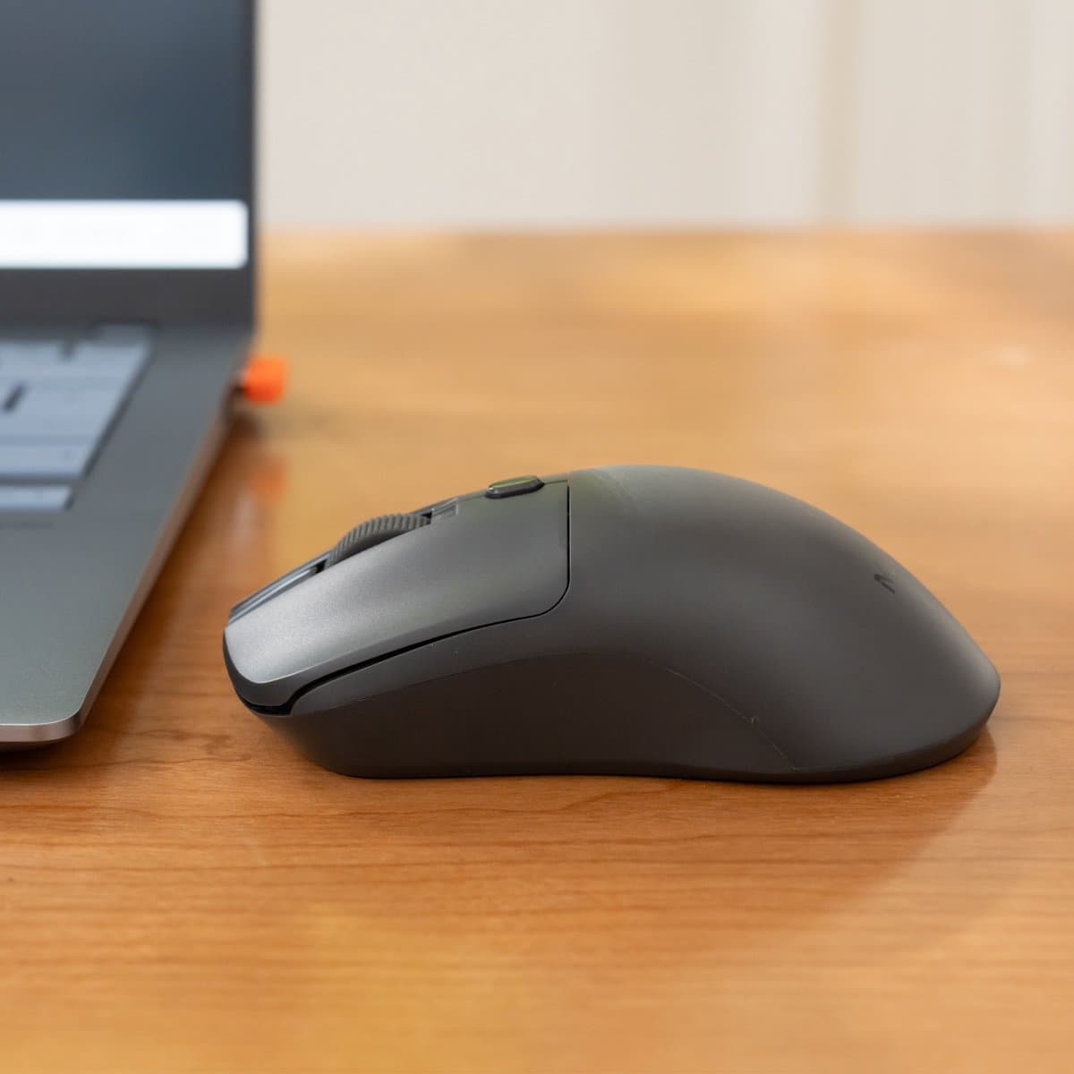Meetion R546 - Draadloze Stille Muis - 2.4GHz - Instelbare DPI - Ergonomisch Design - Plug & Play - Zwart thumbnail 5
