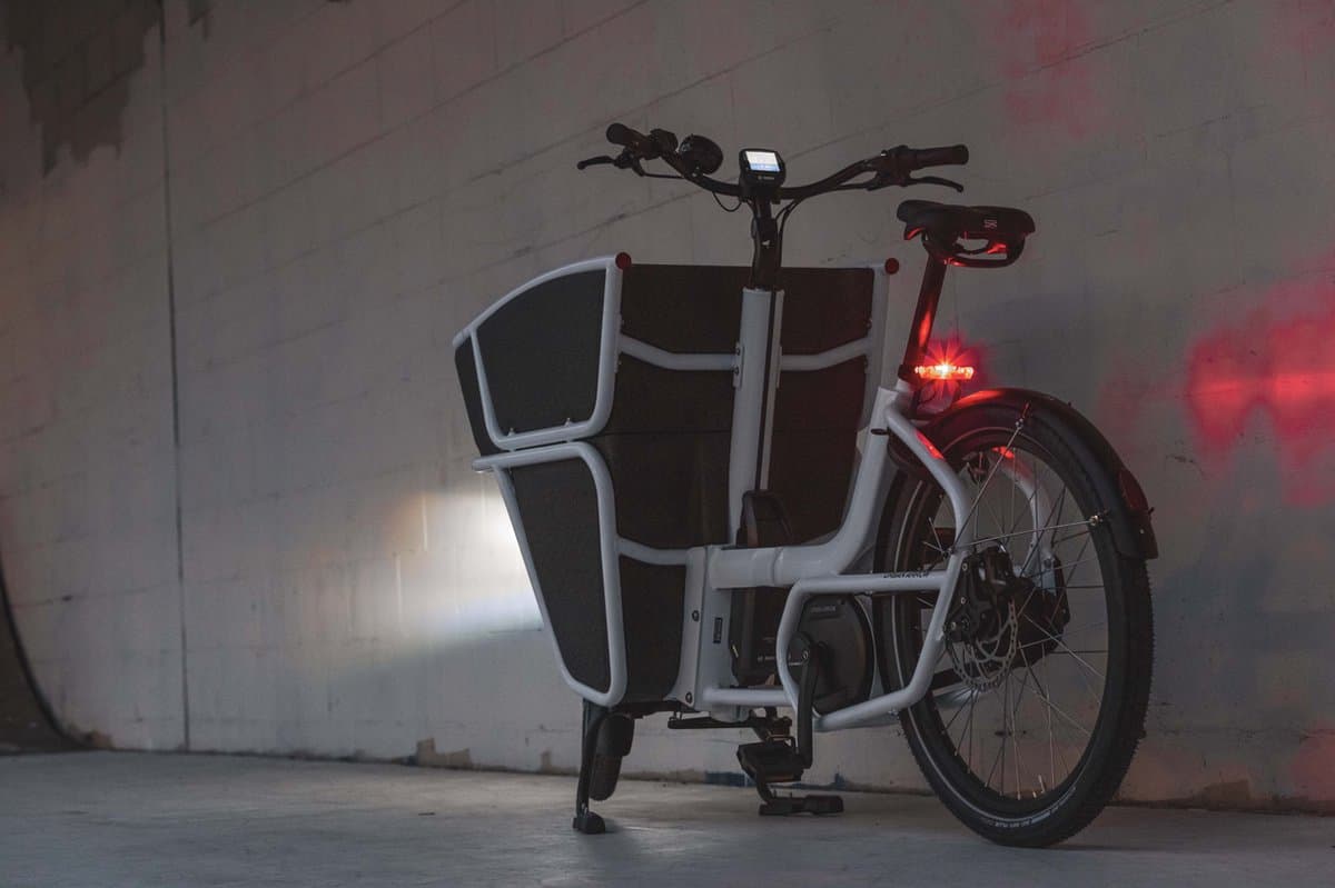 AXA Juno Battery 50 mm Fietsverlichting – LED Fietslampjes Achterlicht op Batterijen – Waterdicht – StVZO Goedgekeurd – Auto Off systeem - Fietslicht met Zijzicht thumbnail 6