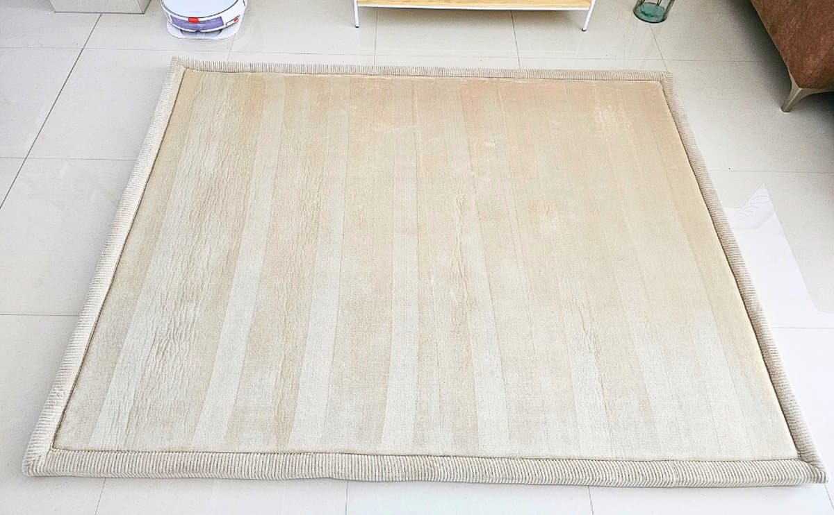 VenTur Speelmat - 200 x 150cm - 3cm Extra Dik en Zacht - Beige - Veilig voor Kinderen - Modern Duurzaam Design - Grote Babymat - Extra Dikke Antislip Baby Speelkleed - Kindermat - Speeltapijt - Speel mat - Opvouwbaar - Anti-slip - Geheugenschuim thumbnail 6