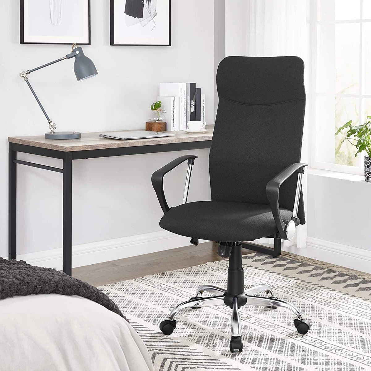 SONGMICS Bureaustoel - ergonomische vergaderstoel - draaibare zitting - gewatteerde zitting - in hoogte verstelbaar en kantelbaar - draagvermogen 120 kg - zwart thumbnail 2