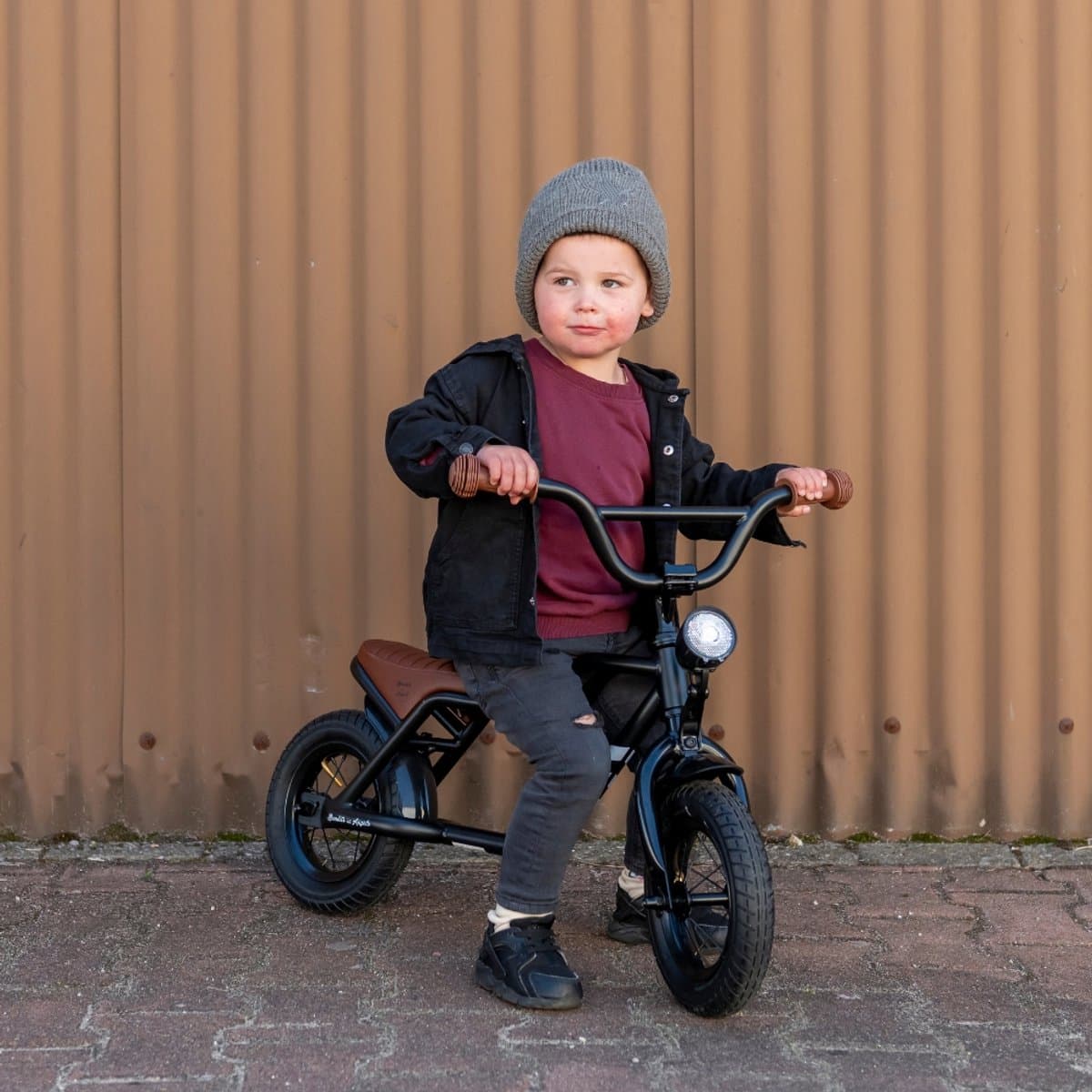 Bandits & Angels Loopfiets Fatbike Zwart vanaf 2 Jaar voor Jongens en Meisjes - Unieke Loopfiets - Metaal - Zwarte Loop Fiets - Met Werkende Koplamp thumbnail 4