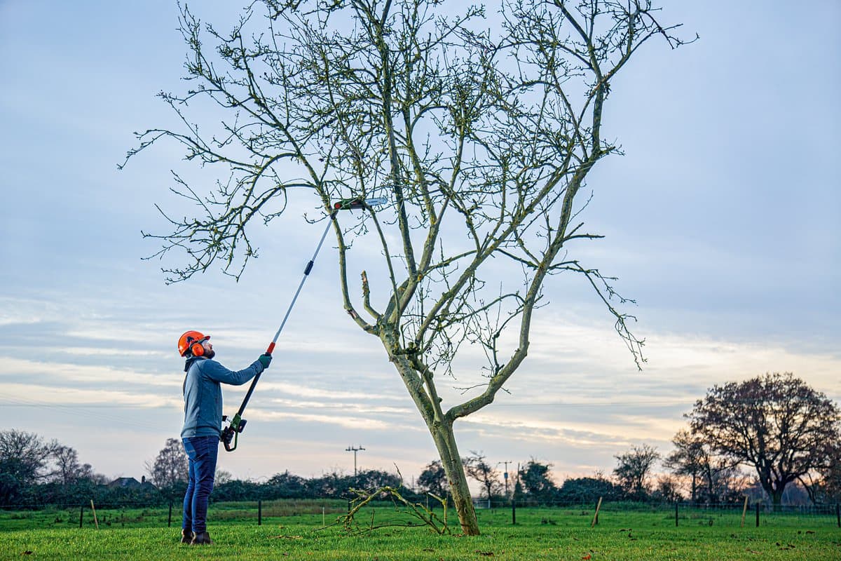 Bosch UniversalHedgePole 18 Heggenschaar op steel - Met 18 V accu en lader thumbnail 7