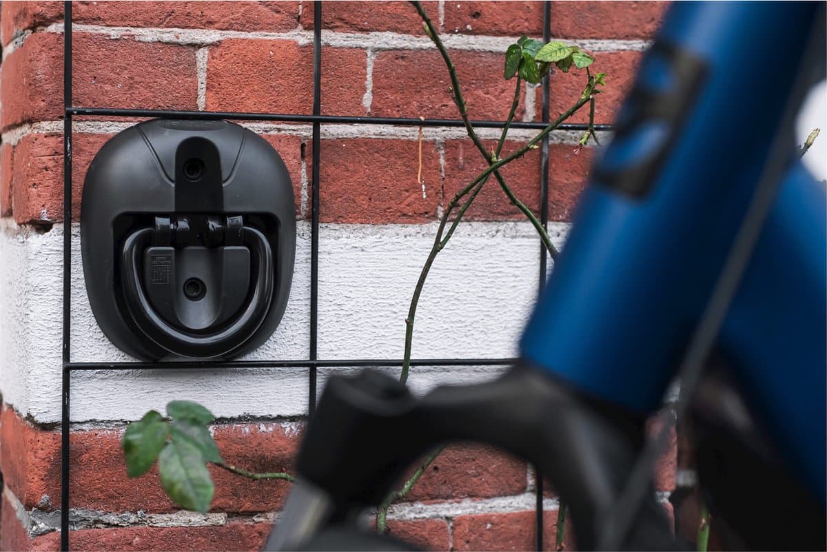 AXA Muur‑ en Vloeranker – ART 4 Anker – 14 mm Gehard Stalen Beugel – Voor Fiets, E‑bike, Bakfiets, Scooter en Brommer – Zwart thumbnail 5