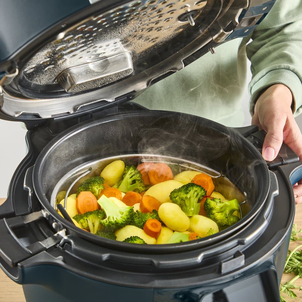 Moulinex Cookeo Infinity CE97GUF0 – Multicooker - 17-in-1 – Snelkoken & airfryer – 6L – Recepten met MyMoulinex app thumbnail 4