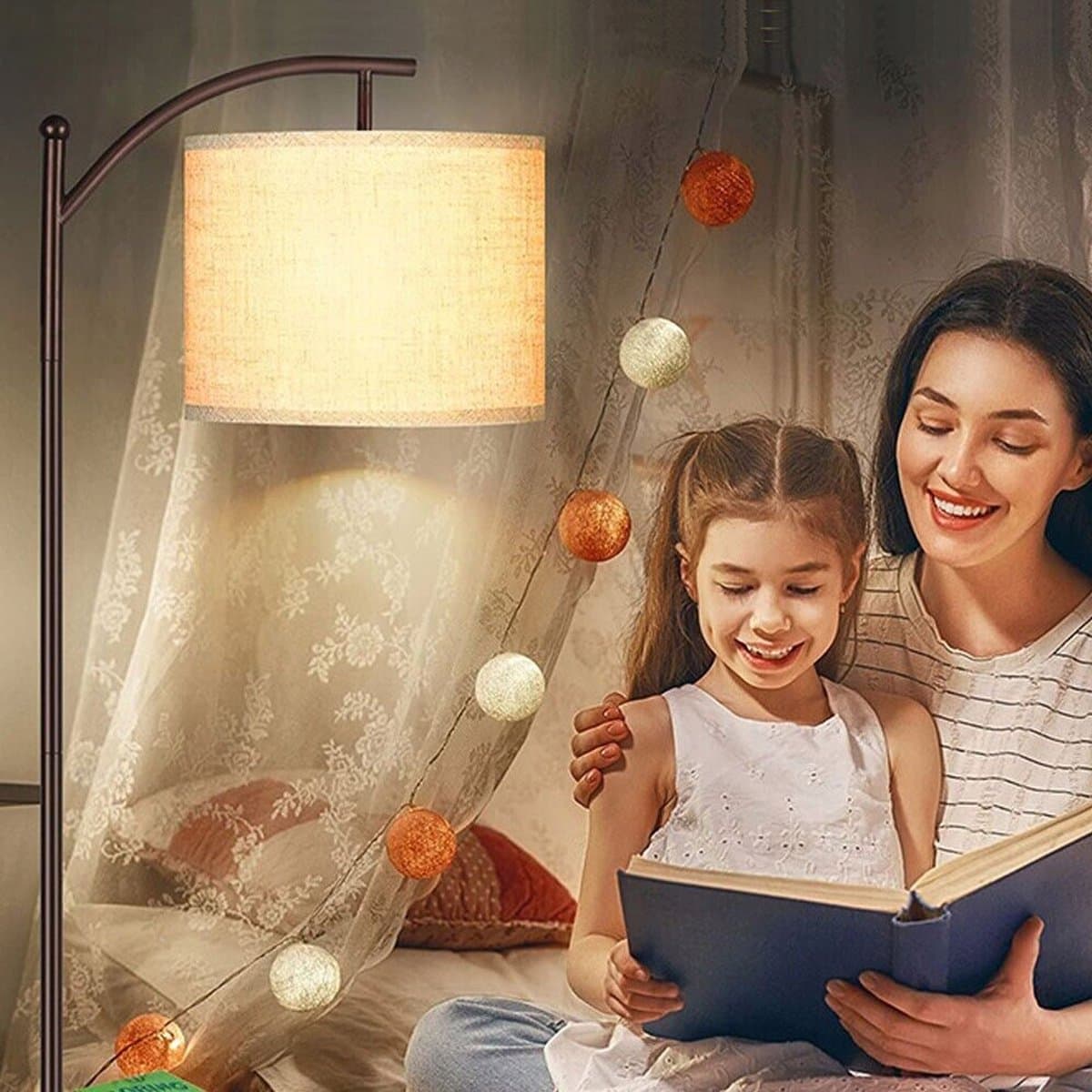 Vloerlamp - Staande Lamp - 175cm Metalen Frame - Met Drie Lichtstanden & Voetschakelaar - Zachte Stof Kap - Voor Sfeerverlichting in Woonkamer & Slaapkamer thumbnail 4