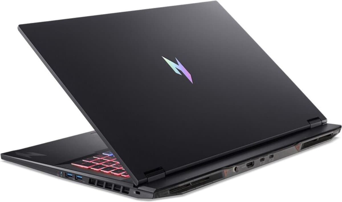 Acer Nitro 18 AI - RTX 5070 Ti gaming laptop thumbnail 2