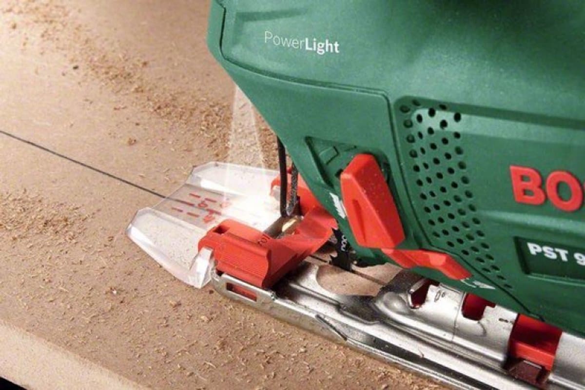 Bosch PST 900 PEL decoupeerzaag - 620W, snoer, pendelwerking thumbnail 2