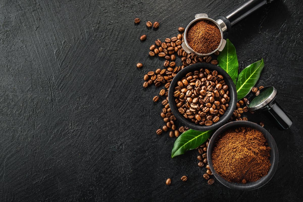 250 g Kurukahveci Mehmet Efendi Turkse Koffie + Cadeaupakket met Cezve - 250 gr Kurukahveci Mehmet Efendi Türk Kahvesi + Cezveli Hediye paketi - 250 g Kurukahveci Mehmet Efendi Turkish Coffee + Gift package with Cezve thumbnail 3