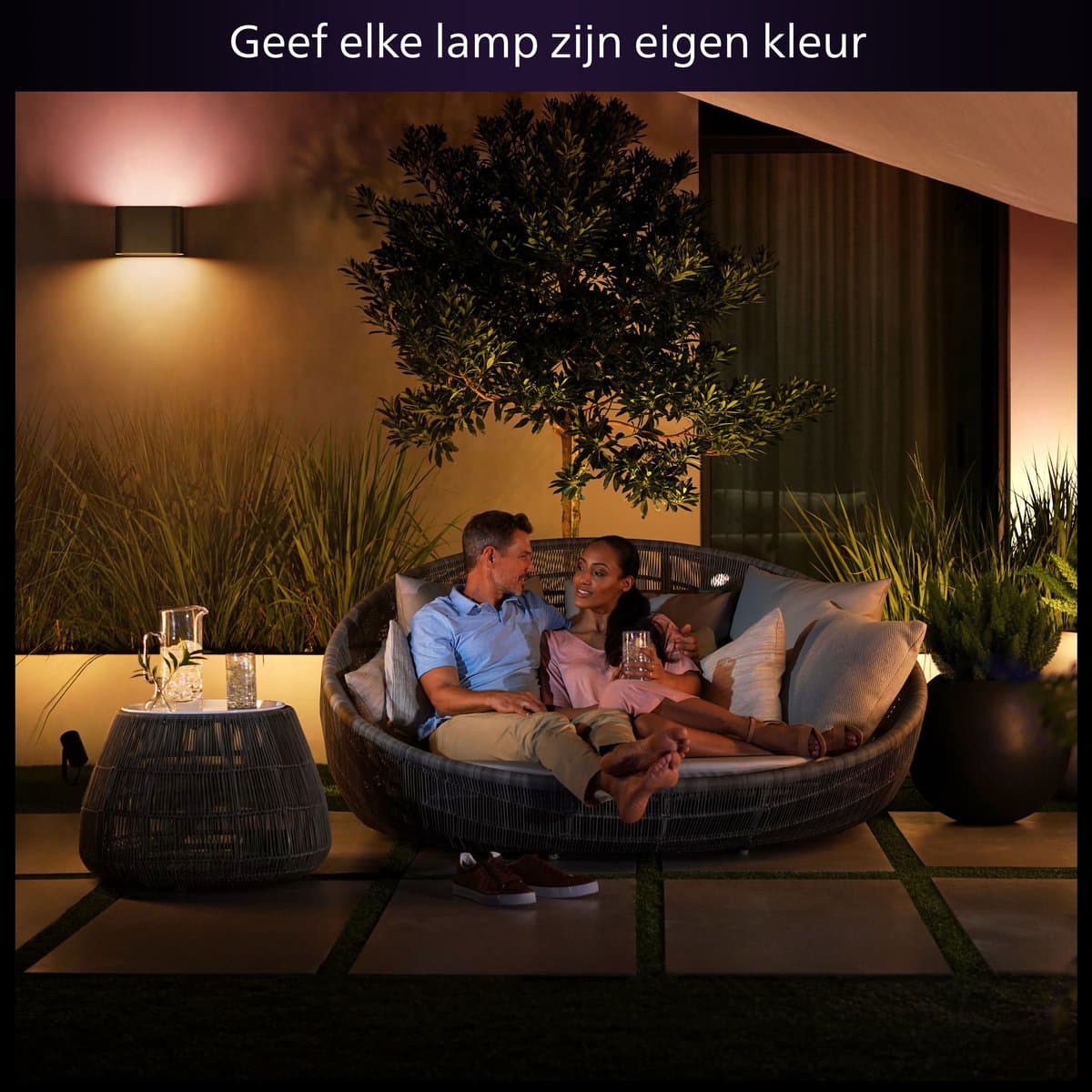 Philips Hue Dymera muurlamp - gekleurd LED licht binnen en buiten thumbnail 3