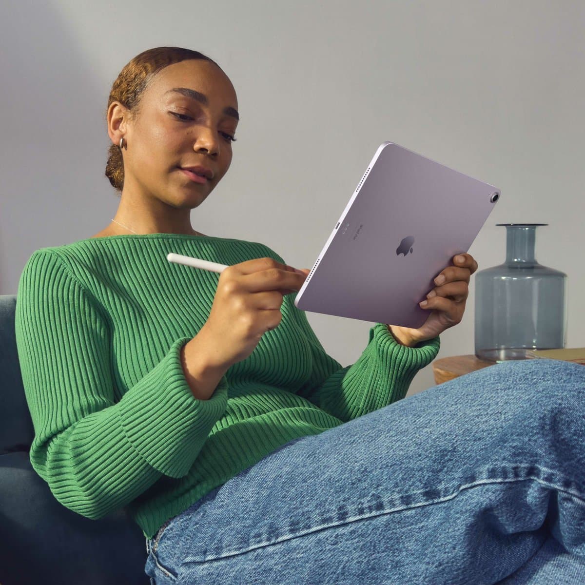 Apple iPad Air 13 inch (2024) M2 WiFi+Cellular 128GB Blauw thumbnail 7