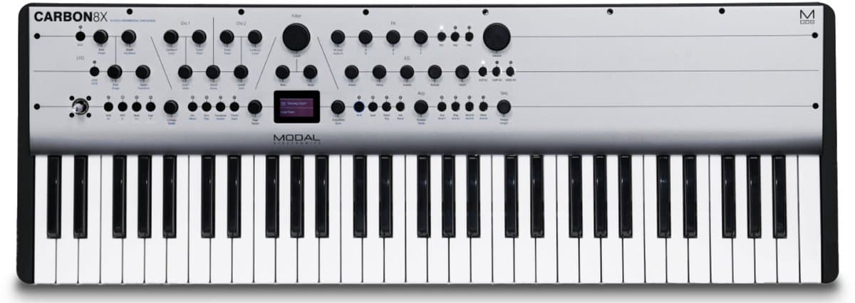 Modal Electronics Carbon8X: 8-stemmige polyfone synthesizer met 61 toetsen