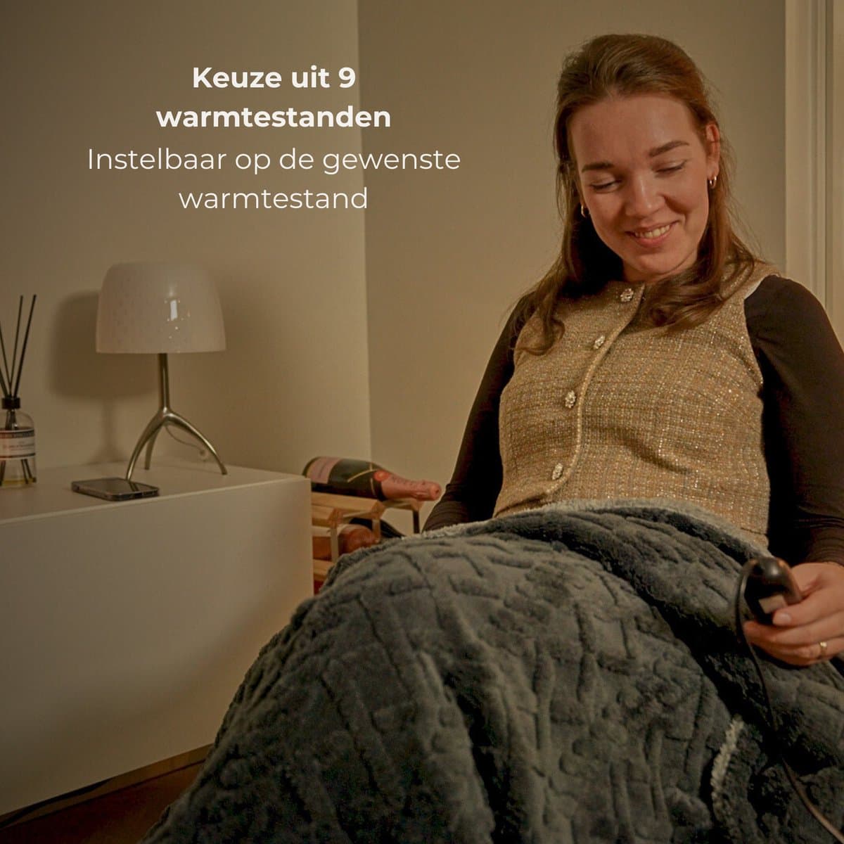 Luvego Elektrische Deken XL - Bovendeken & Warmtedeken - 180x130CM - 1 of 2 persoons - TÜV GS - Omslagdeken & Knuffeldeken - 9 Warmtestanden met Timer - 160W - Wasbaar - Verwarmingsdeken Fleece Plaid - Grijs thumbnail 5