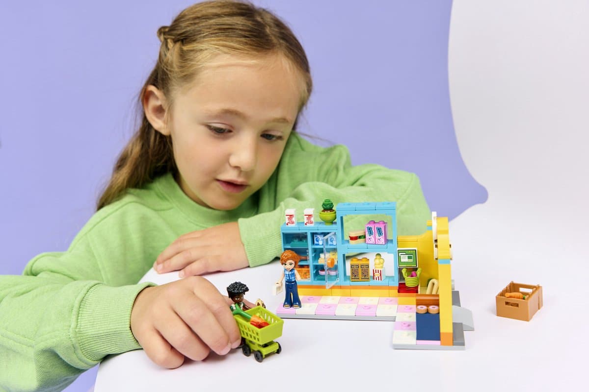 LEGO Friends Heartlake City Buurtsupermarkt - 4 poppetjes