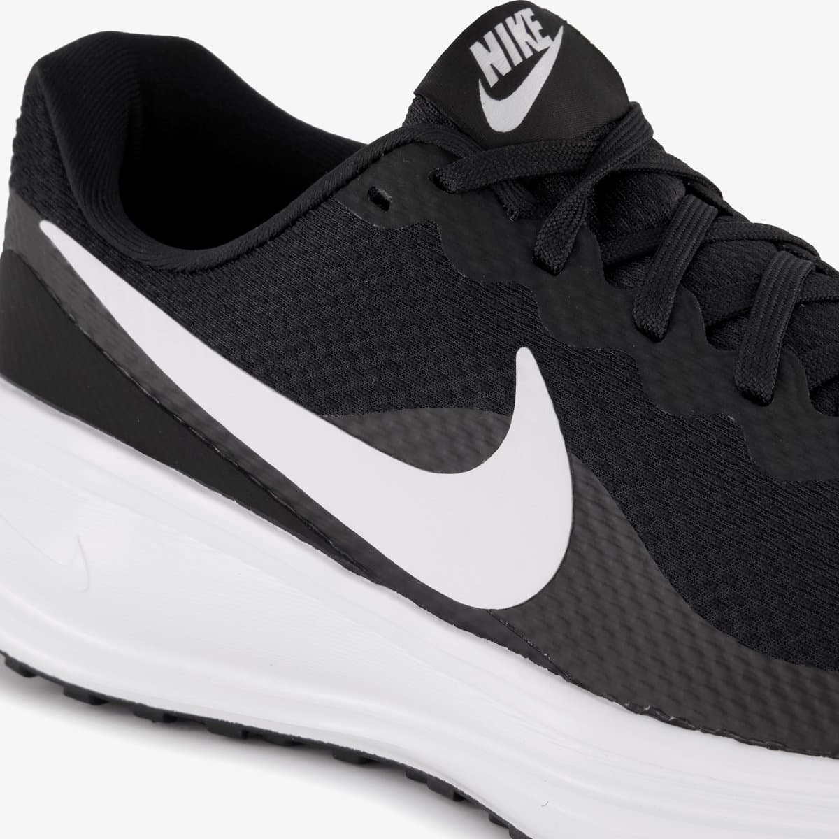 Nike Revolution 8: lichtgewicht hardloopschoen met foam-demping thumbnail 7