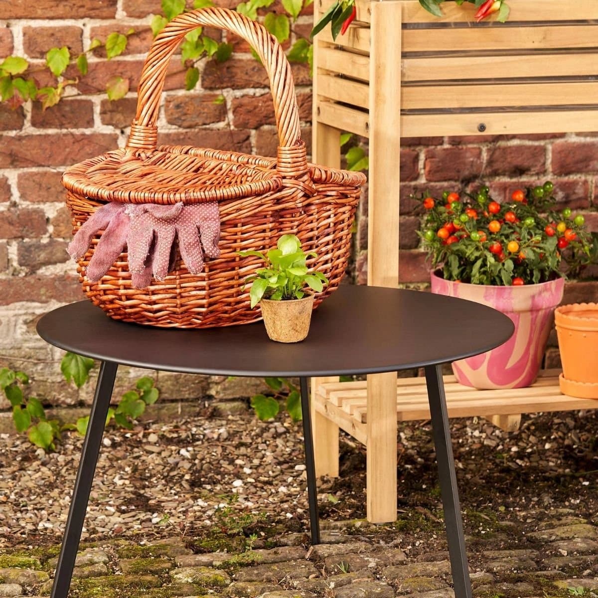 Mica Decorations Seatle Bijzettafel voor Buiten - Salontafel Rond - Plantentafel en Koffietafel - H38 x Ø58 cm - Metaal - Zwart thumbnail 8