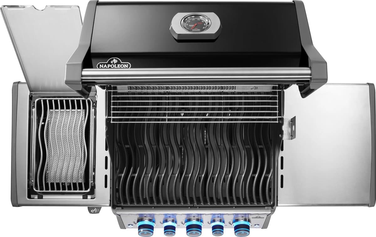 Napoleon Rogue PRO-S 425 gas bbq thumbnail 2