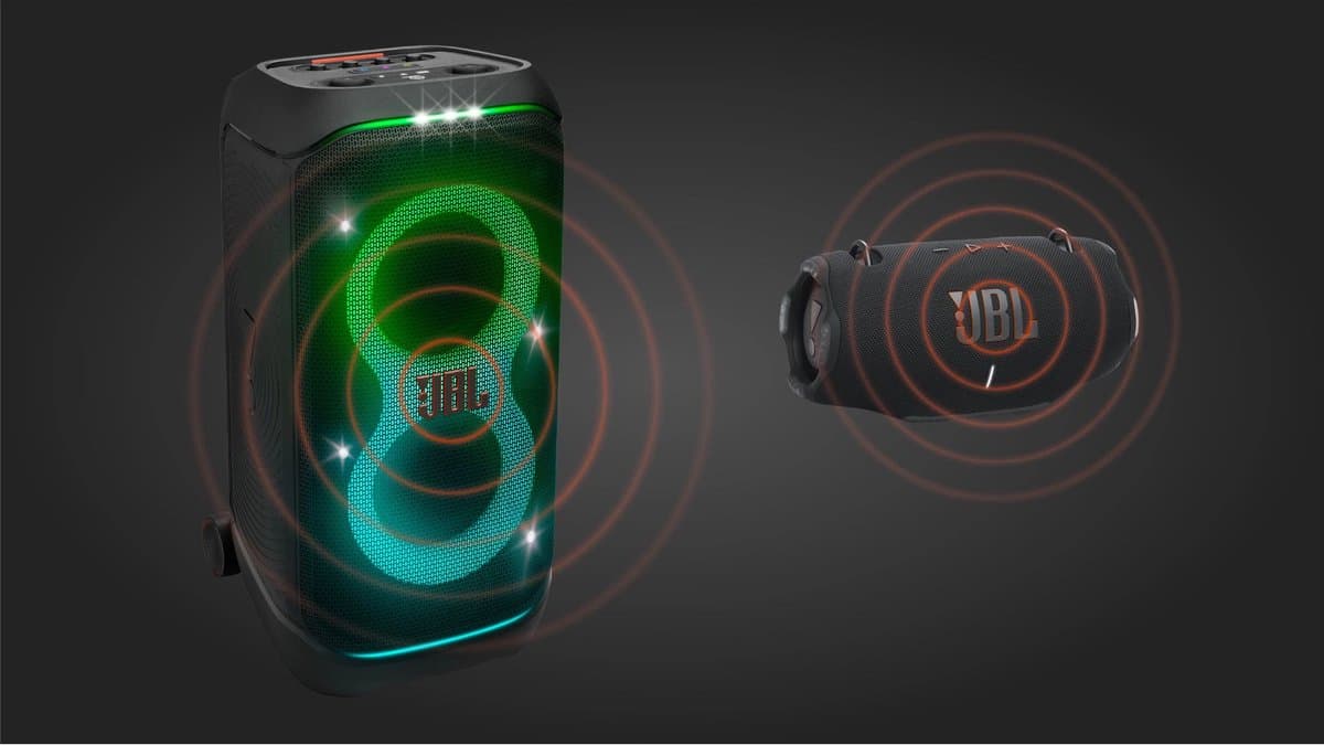 JBL Partybox Stage 320 - Draadloze Bluetooth Party Speaker - Op Wielen - Uitschuifbare Hangreep - LED verlichting - 18 uur - Spatwaterdicht - Zwart thumbnail 2