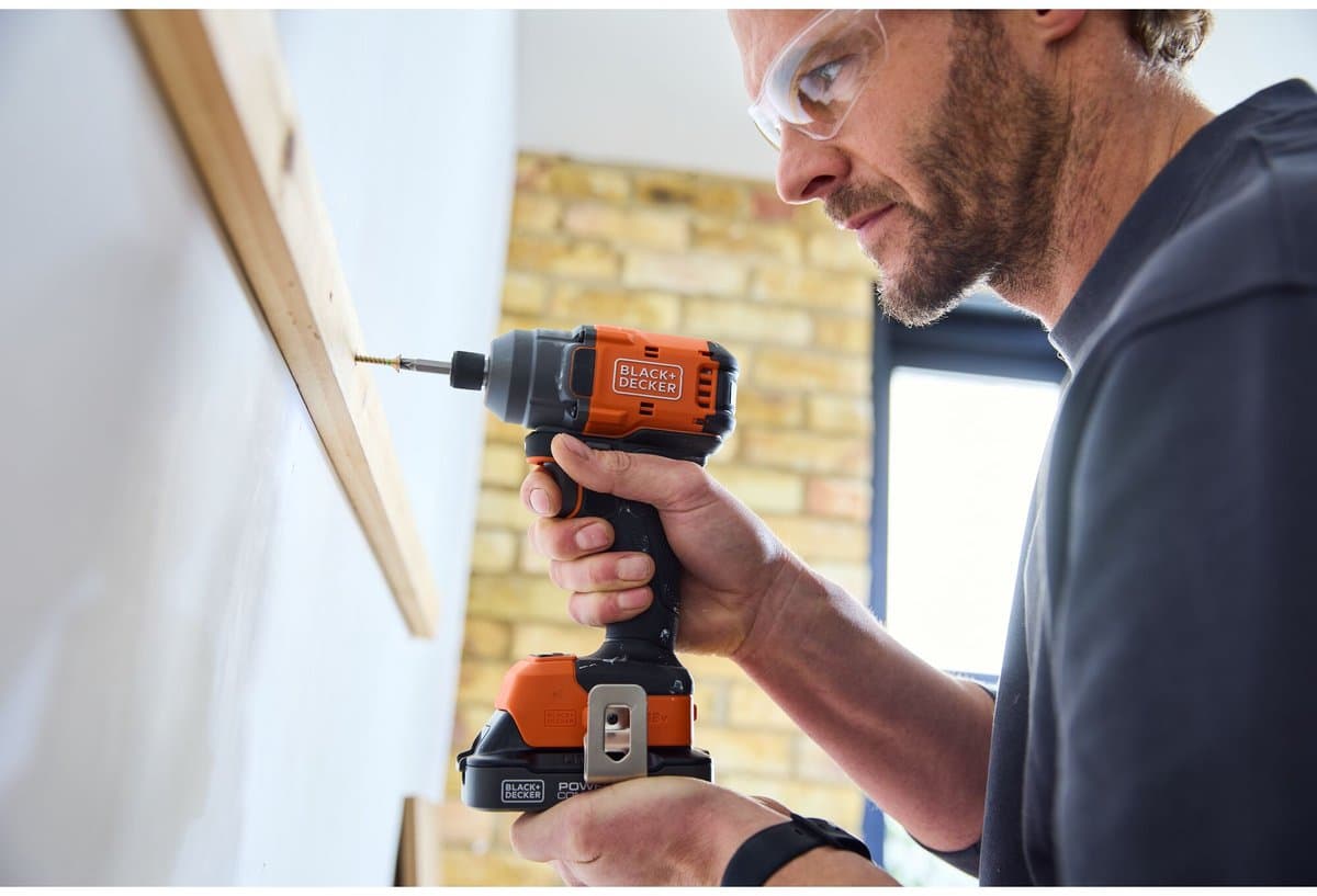 BLACK+DECKER 18V Brushless Slagschroevendraaier met bits (zonder accu en lader) - BLIM78N-XJ thumbnail 5