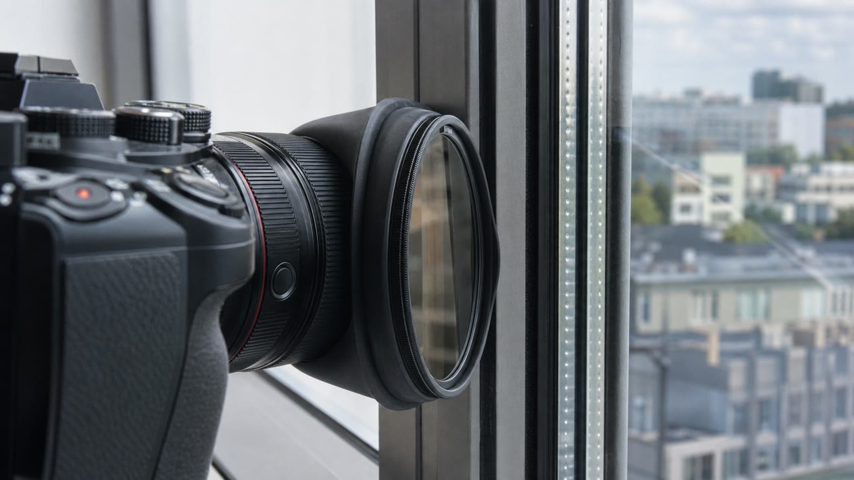 Raamcamera speciale lens tegen weerspiegeling zonder miskoop