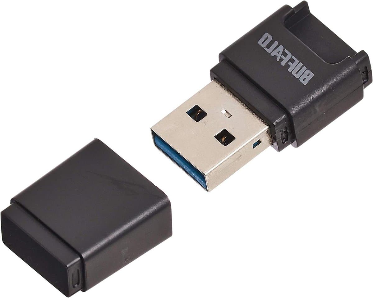 Compact Card Reader - Geheugenkaartlezer - Snelle Dataoverdracht - USB 3.0 Connectiviteit - Compact Formaat - Zwart
