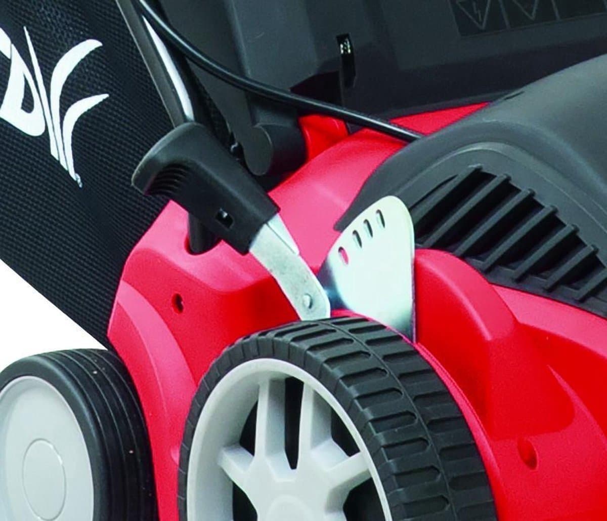 WOLF-Garten SMART 30 VE Verticuteermachine 1200W, 30cm